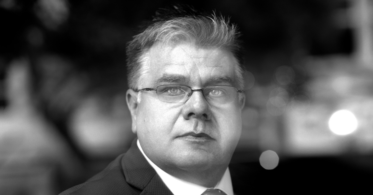 Dennis Giesbrecht Dennis Giesbrecht